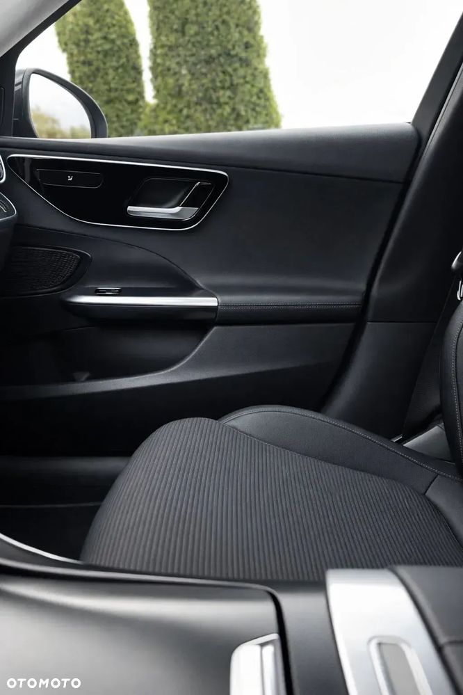Mercedes-Benz Klasa C 200 mHEV 4-Matic - 2