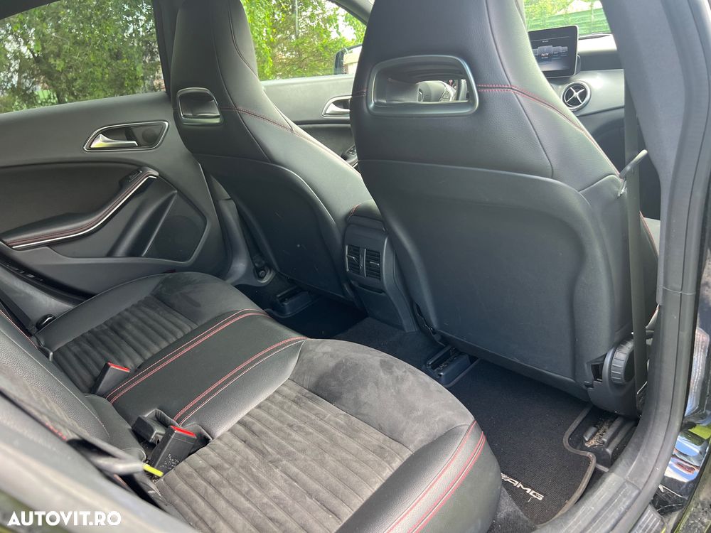 Mercedes-Benz CLA 220 - 12