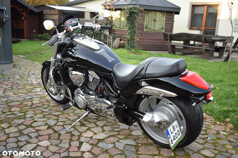 Suzuki Intruder - 28