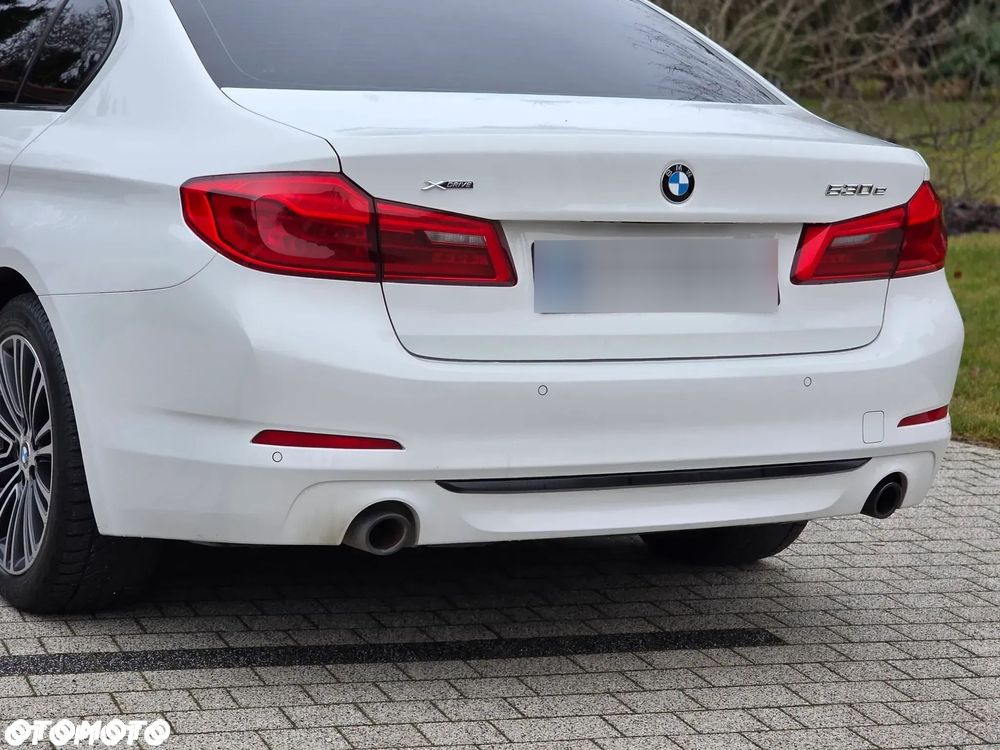 BMW Seria 5 530e iPerformance xDrive Sport Line sport - 10