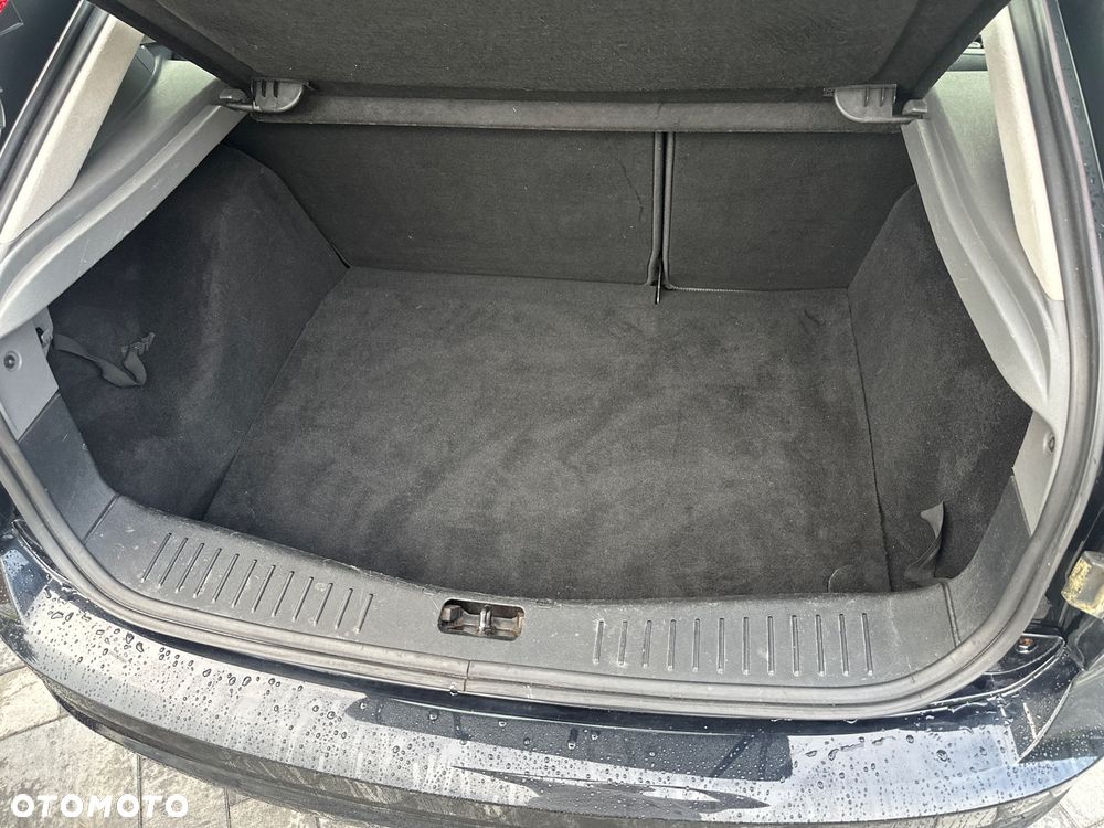 Ford Focus 2.0 16V Titanium - 13