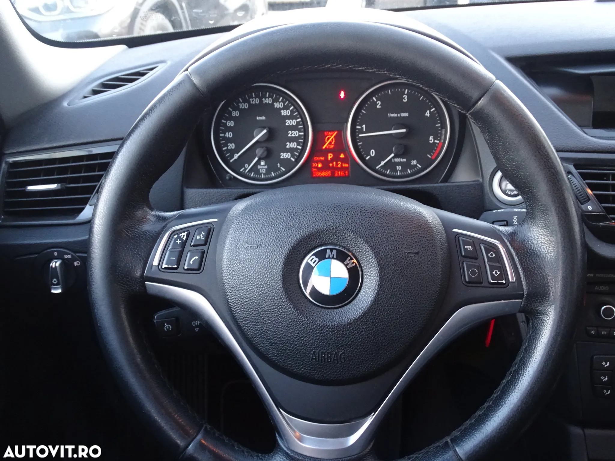 BMW X1 sDrive18d Aut. xLine - 12