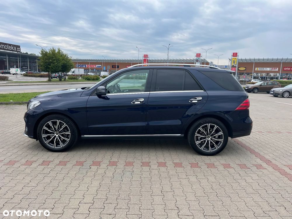 Mercedes-Benz GLE - 1