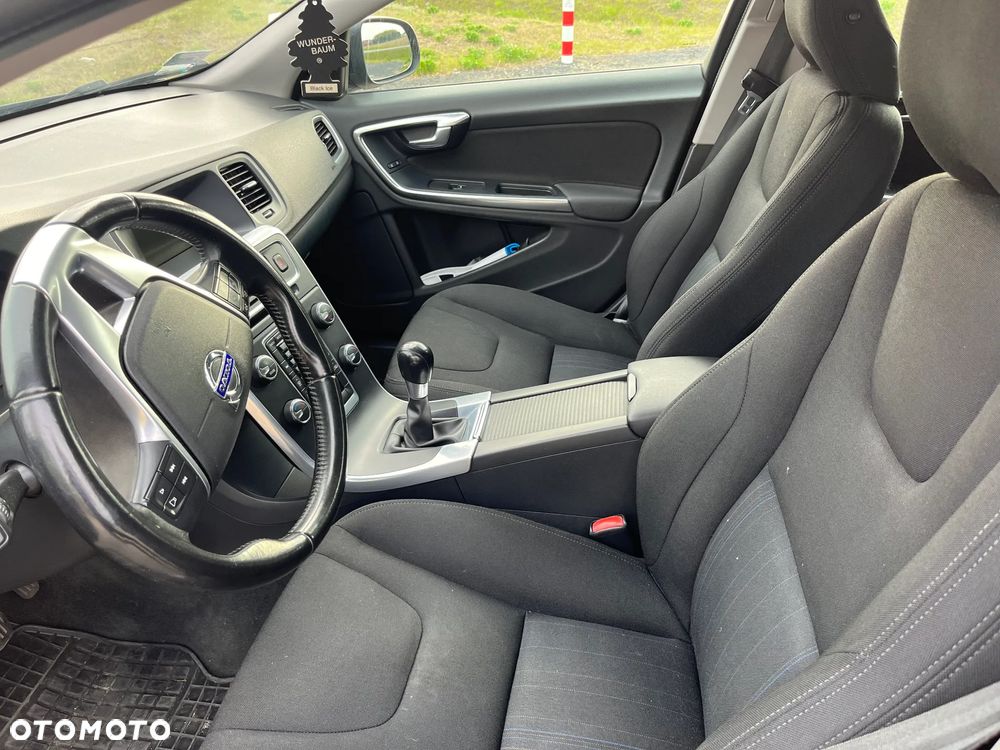 Volvo V60 D2 Kinetic - 15