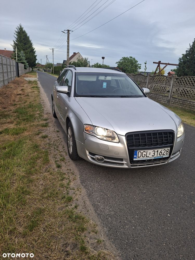 Audi A4 Avant - 1
