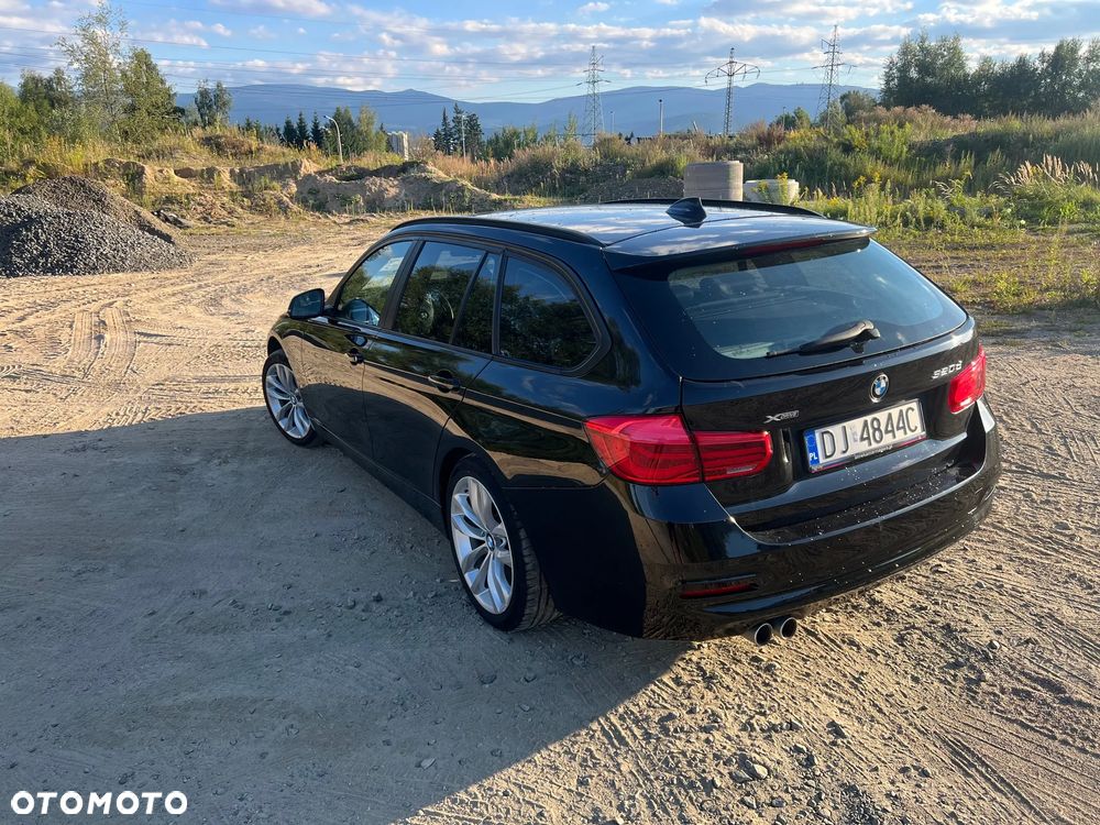 BMW Seria 3 320d Touring - 3