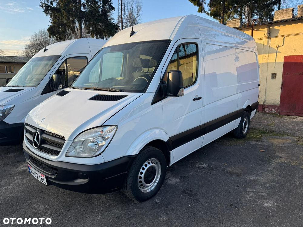 Mercedes-Benz Sprinter - 1