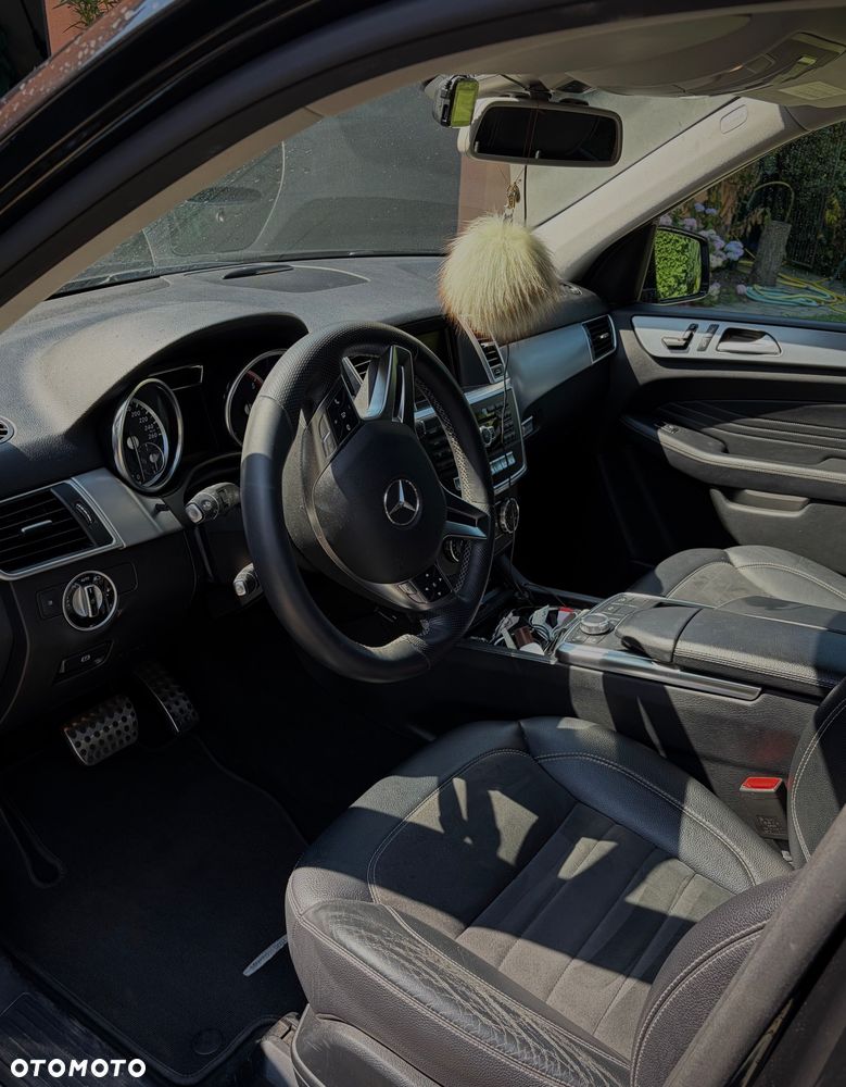Mercedes-Benz ML 350 BlueTEC 4-Matic - 11