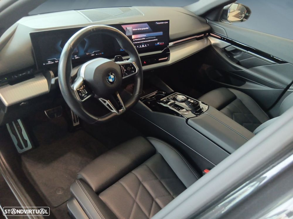 BMW 520 d Pack Desportivo M - 26