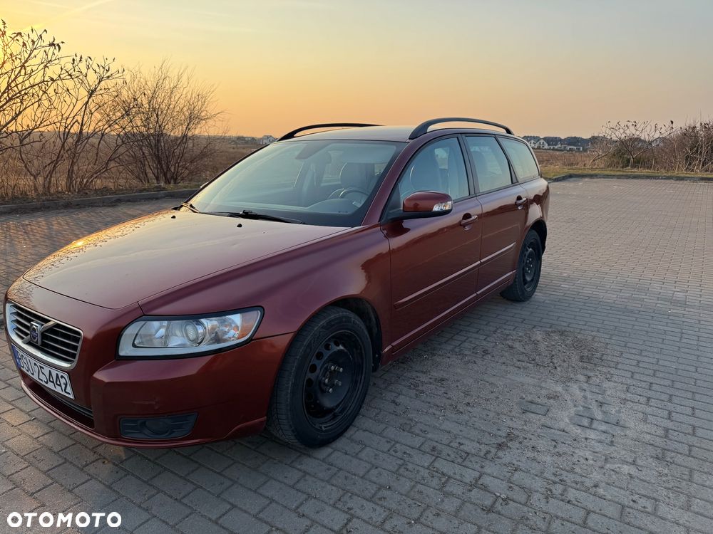 Volvo V50 - 1