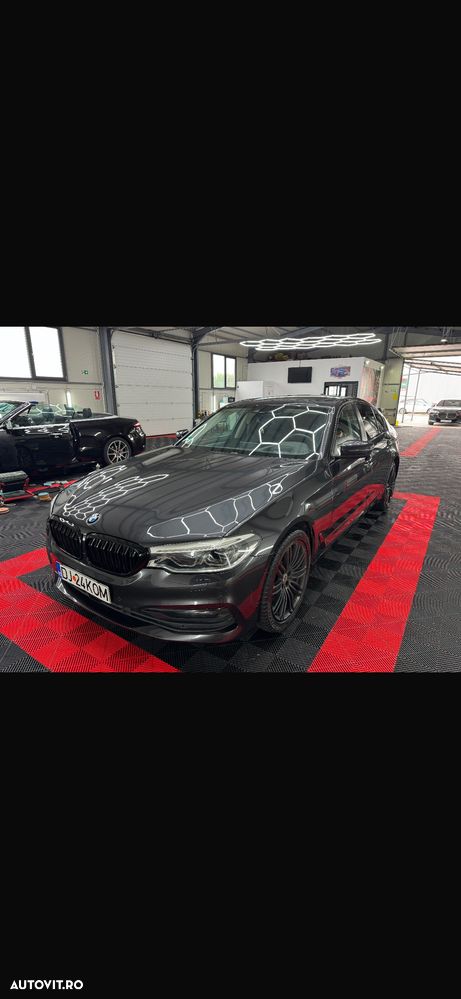 BMW Seria 5 530d xDrive AT - 2