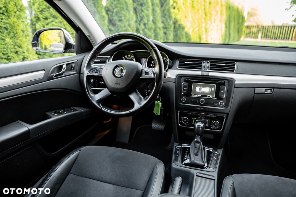 Skoda Superb 2.0 TDI Green tec 4x4 DSG Elegance - 26