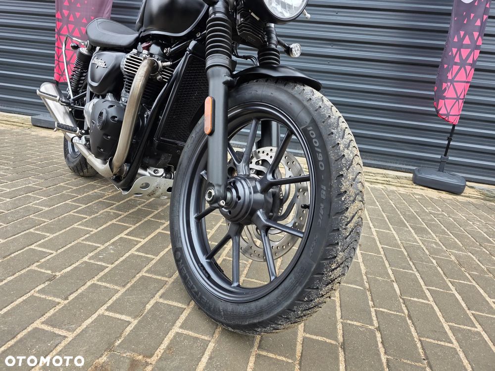 Triumph Street Twin - 15