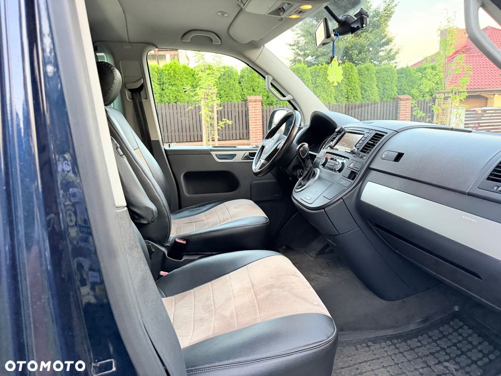 Volkswagen Multivan - 20