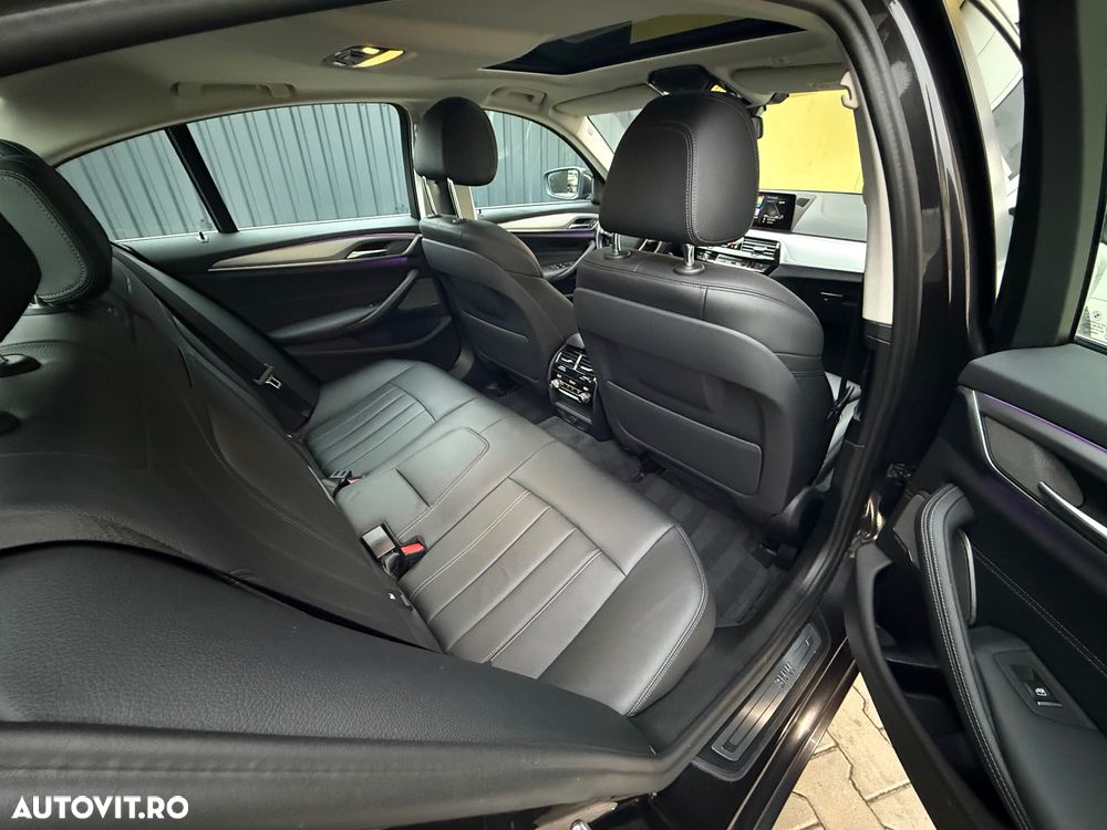BMW Seria 5 530d xDrive Aut. - 14