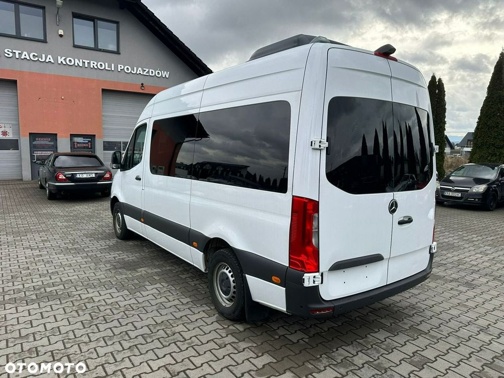 Mercedes-Benz Sprinter - 5