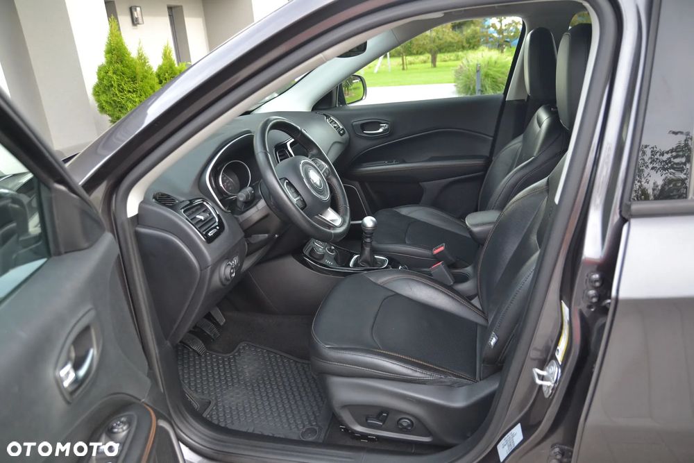 Jeep Compass 2.0 MJD Limited 4WD S&S - 15