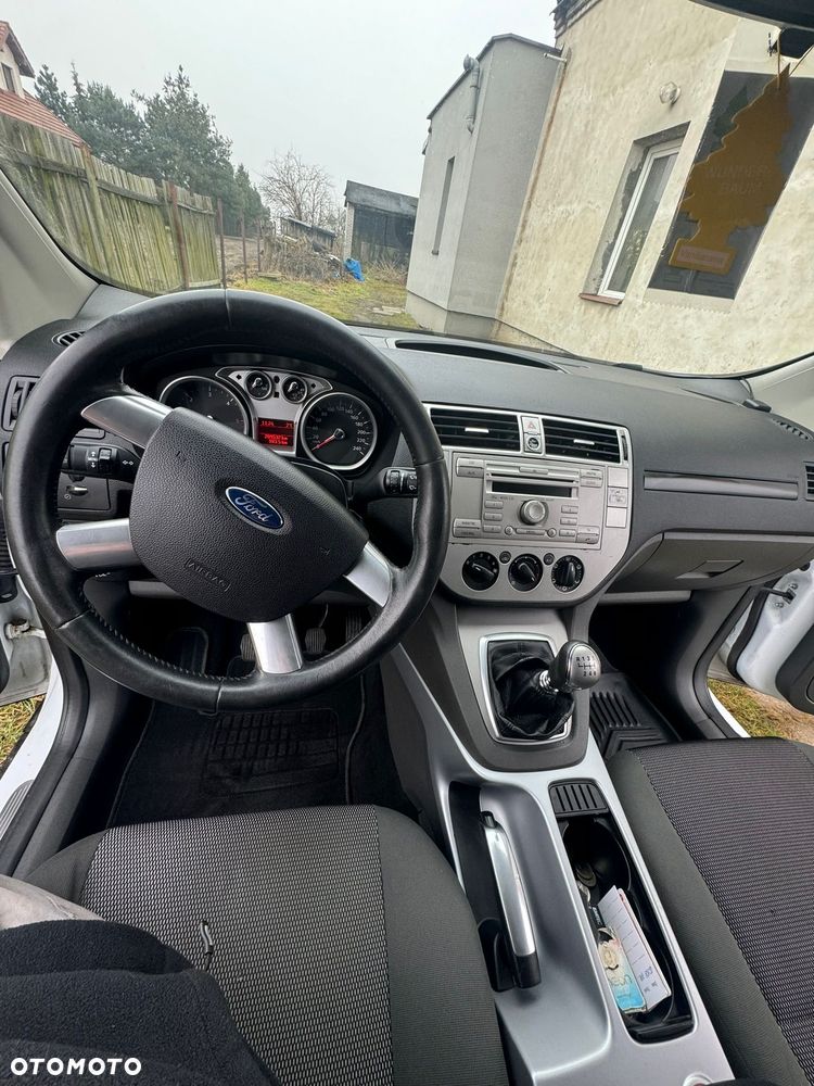 Ford Kuga - 6