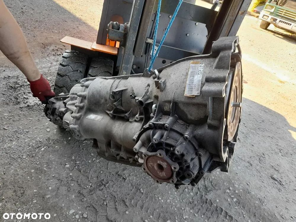 Skrzynia biegów Automat automatyczna Audi A6 C6 3.2 FSI KGY - 1