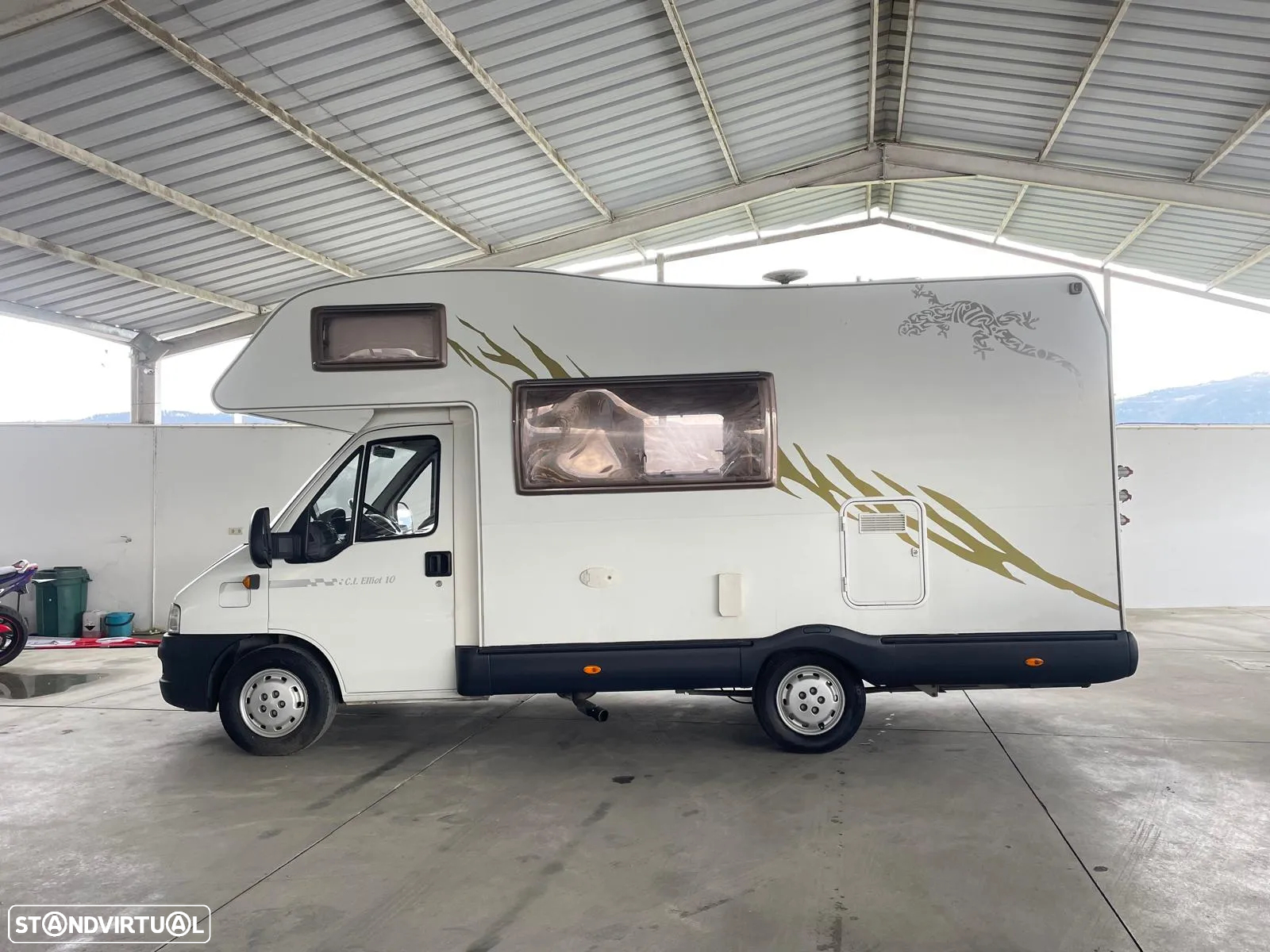 CI International Elliot 10 - Autocaravana - 2
