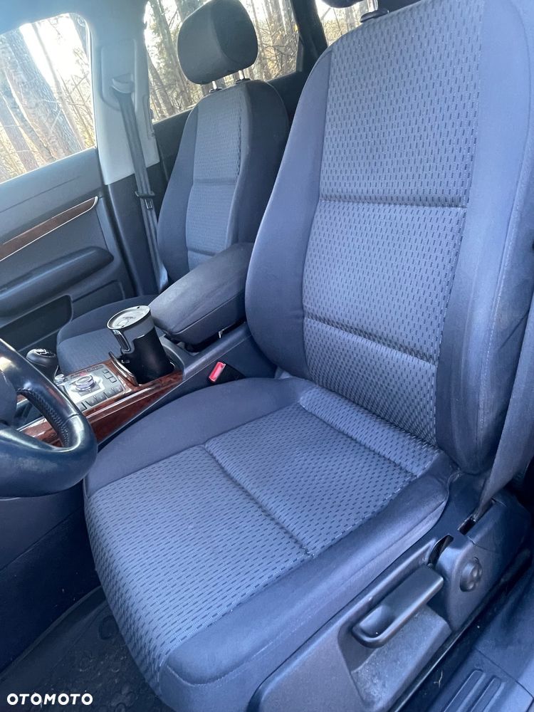 Audi A6 Avant 2.4 - 10