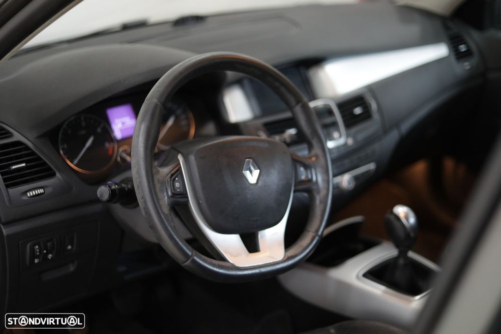 Renault Laguna 2.0 dCi Confort - 9