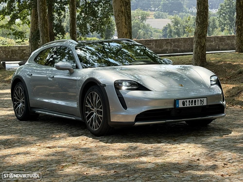 Porsche Taycan Cross Turismo 4 - 55