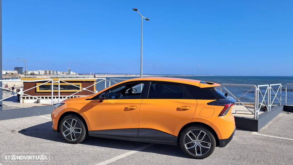 MG MG4 64 kWh Luxury - 13