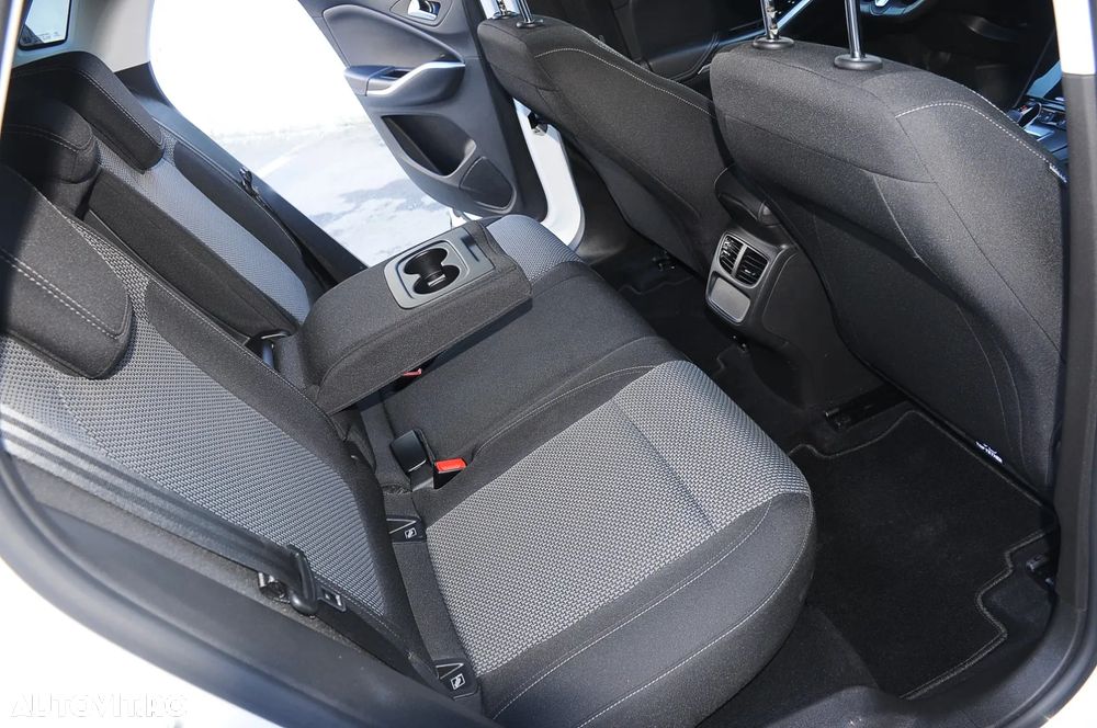 Opel Grandland 1.5 D Automatik Business Elegance - 32