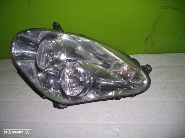 Farol Direito Fiat Doblo - 2010 / 2016 - F1049 - 1