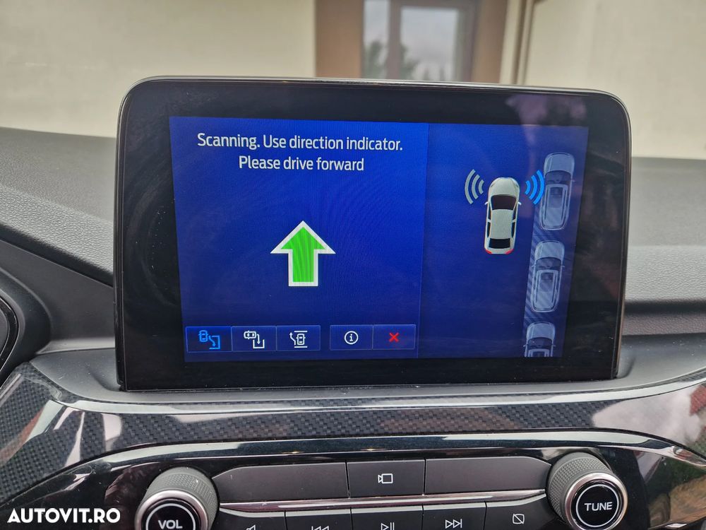 Ford Kuga 2.0 EcoBlue A8 AWD ST Line - 11