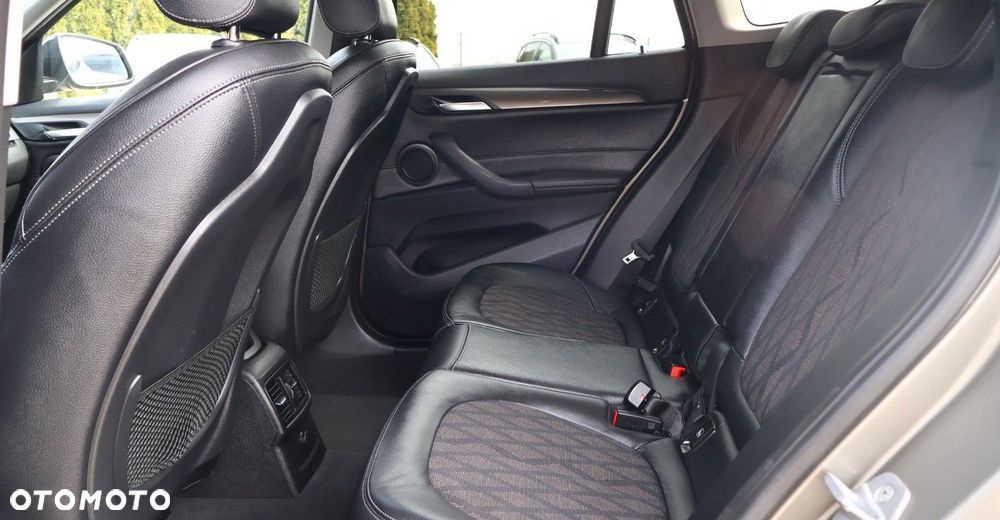 BMW X1 - 15