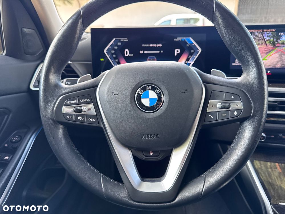BMW Seria 3 320d xDrive Luxury Line sport - 31