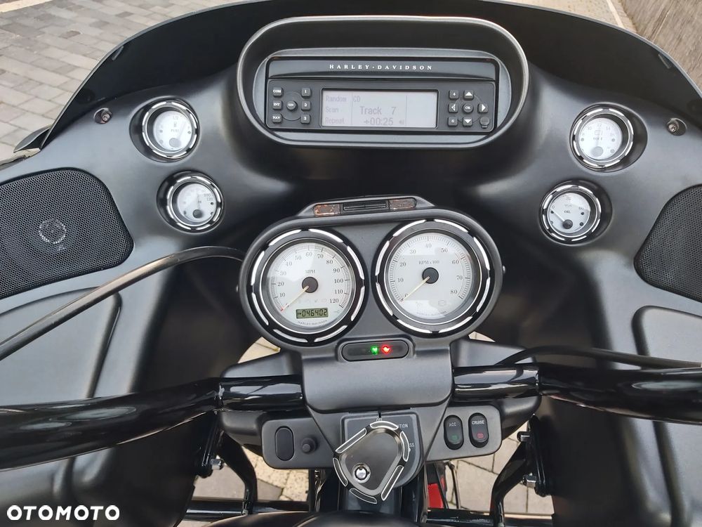 Harley-Davidson Touring Road Glide - 8