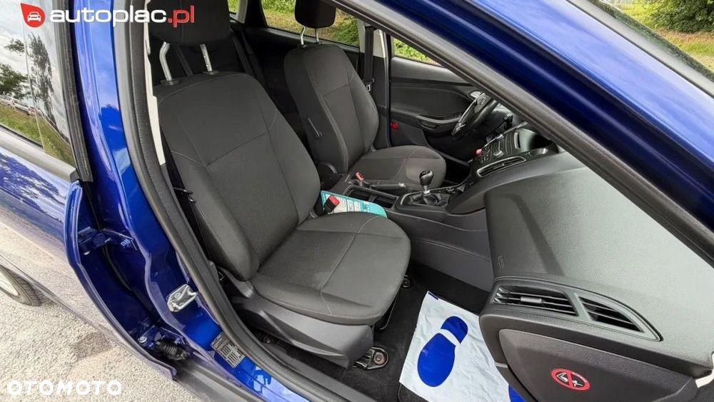 Ford Focus - 24