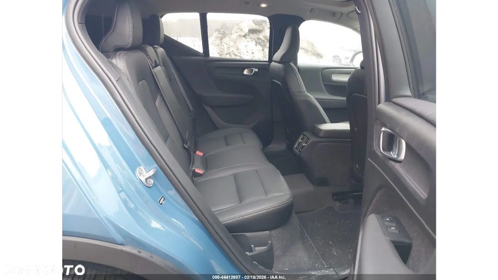 Volvo XC 40 B5 AWD Ultimate Dark - 12