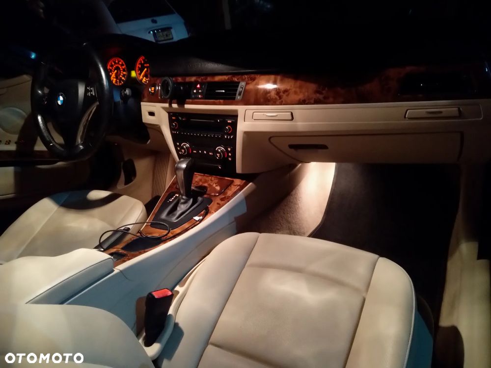BMW Seria 3 - 36