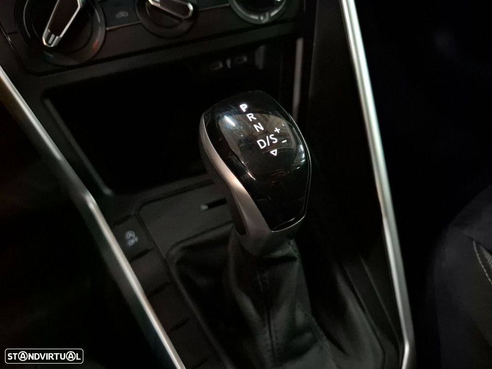 VW Polo 1.0 TSI Urban DSG - 18