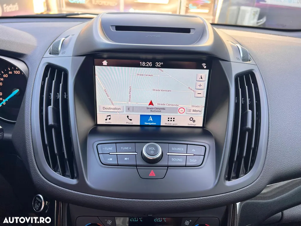 Ford Kuga 2.0 TDCi 4WD Powershift Titanium - 39