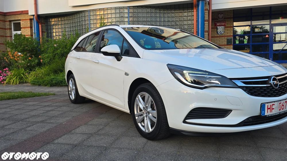 Opel Astra - 35