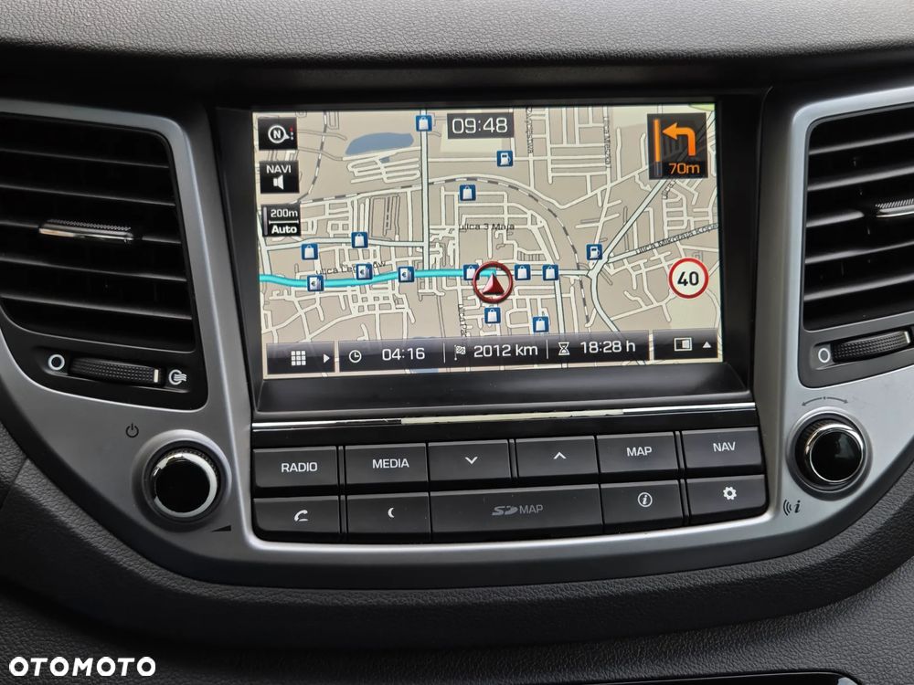 Hyundai Tucson 2.0 CRDI BlueDrive Style 2WD - 21