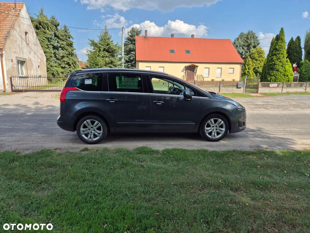 Peugeot 5008 HDI 150 Allure - 16