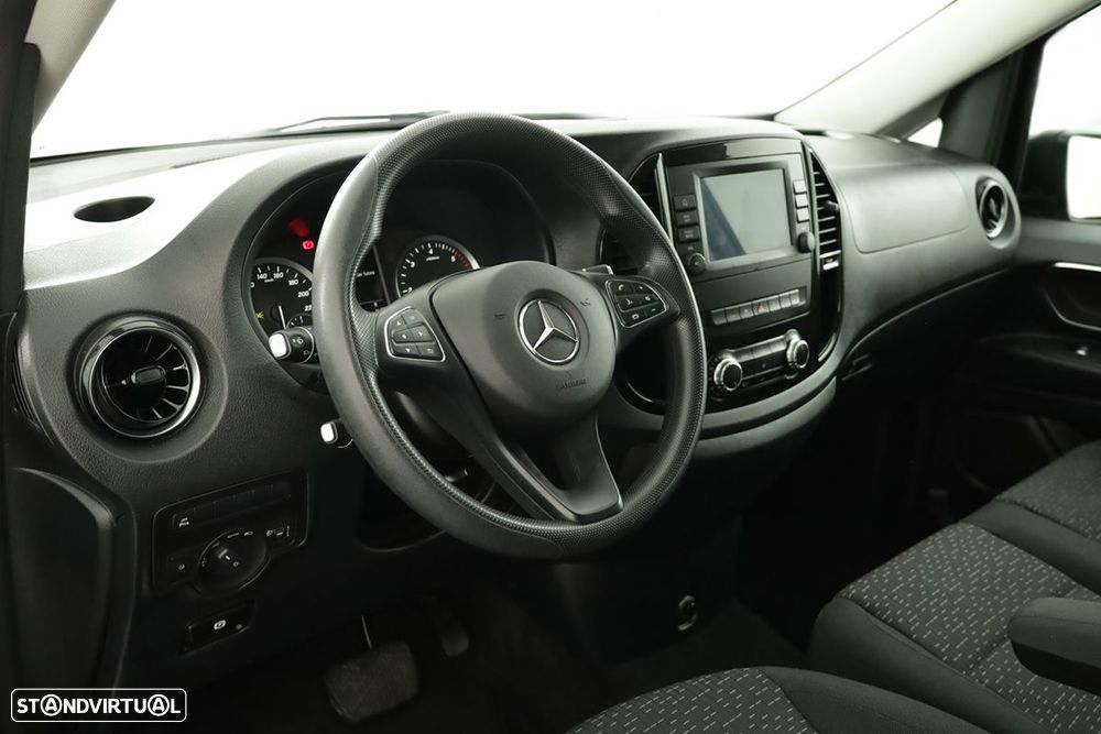 Mercedes-Benz Vito Tourer Longa Aut. SELECT - 6