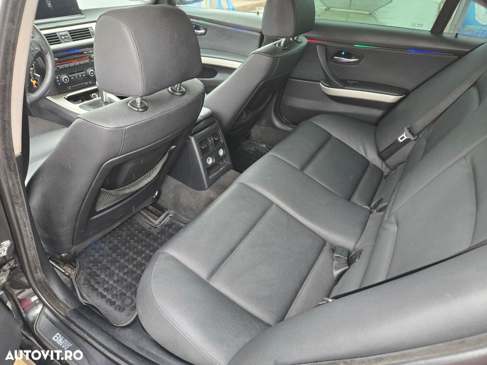 BMW Seria 3 318i - 8