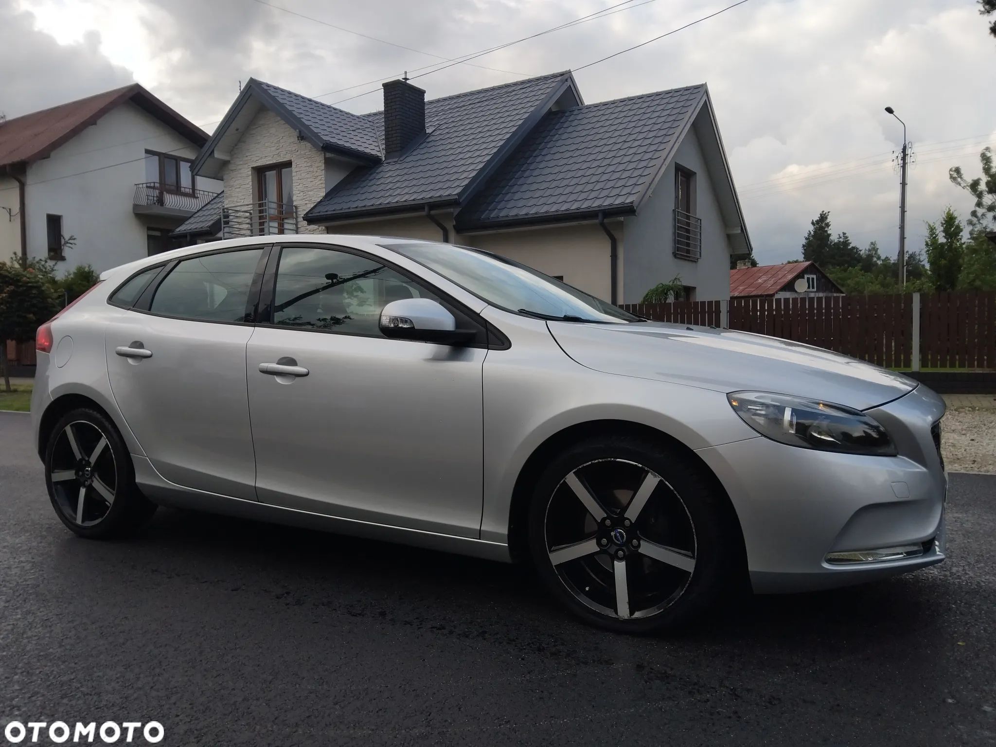 Volvo V40 D2 Momentum - 1
