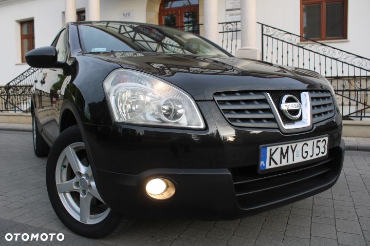 Nissan Qashqai - 1