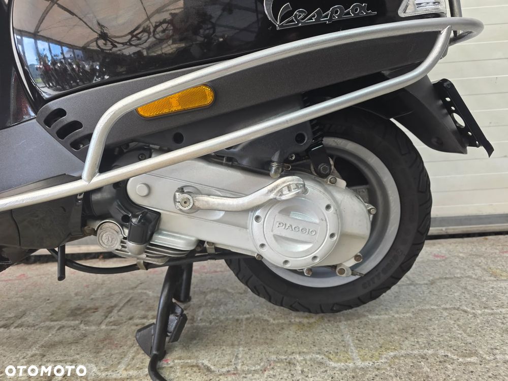 Piaggio Vespa - 12