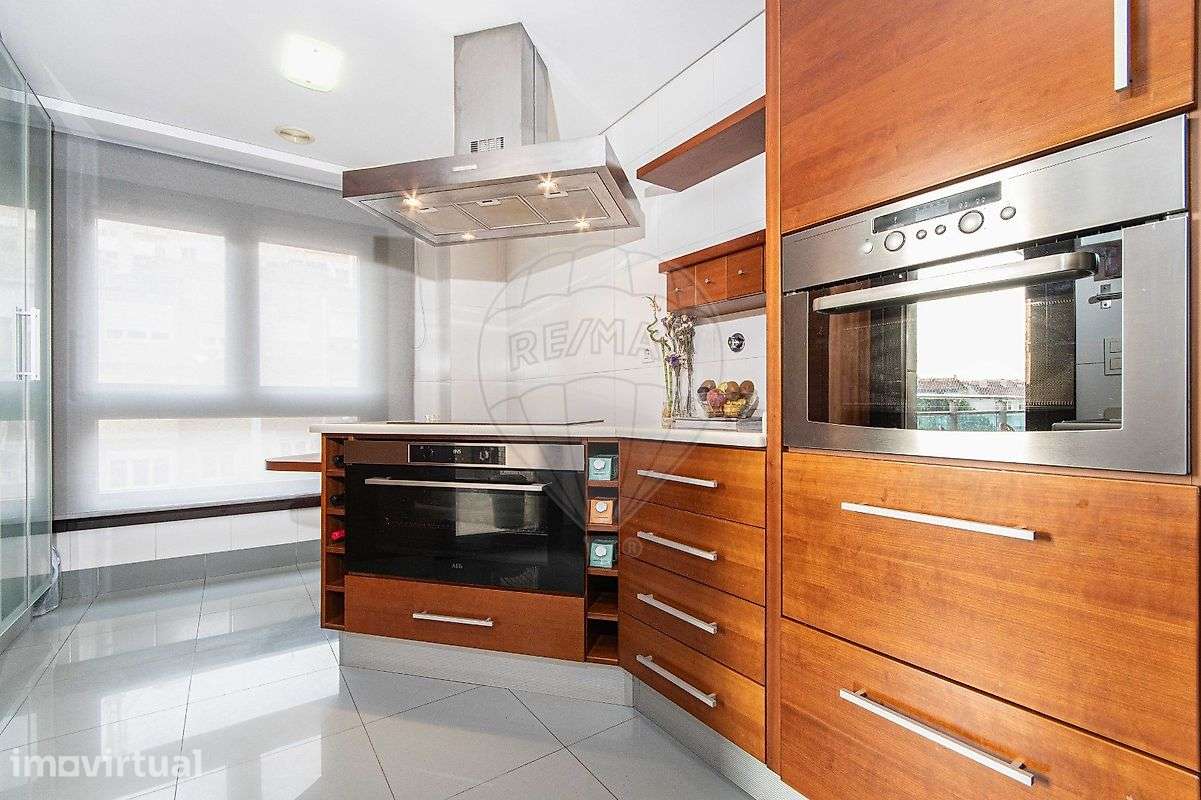 Apartamento T2 para arrendamento - Grande imagem: 2/36