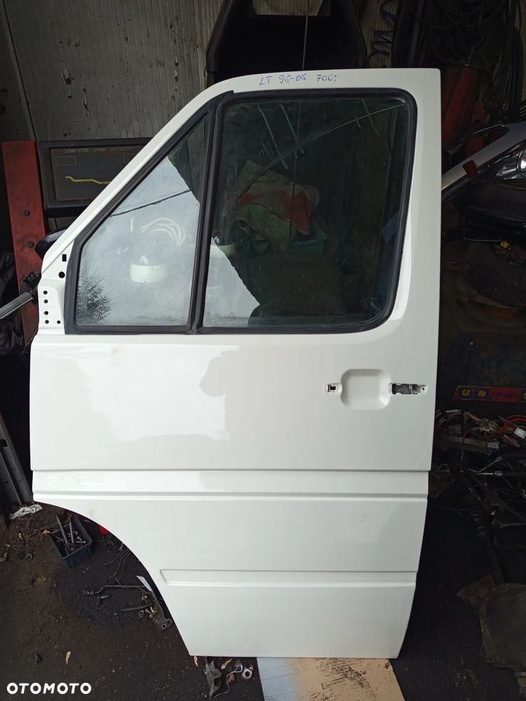 VOLKSWAGEN LT 96-06 DRZWI PRZEDNIE LEWE LUB PRAWE SZYBA ZAMEK KLAMKA PODNOSNIK BOCZEKOGRANICZNIK - 1