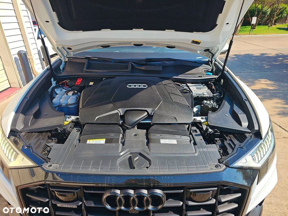 Audi Q8 55 TFSI quattro tiptronic - 13